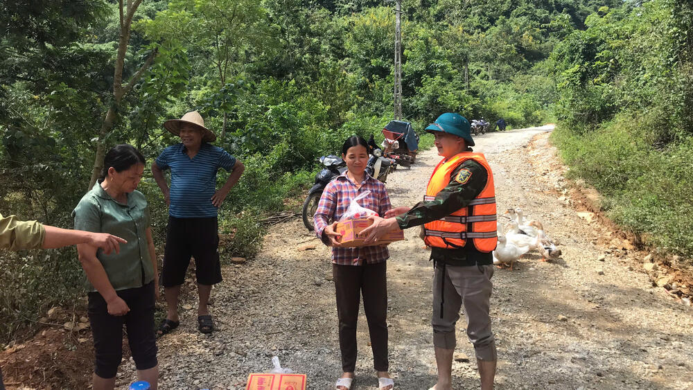 Cứu trợ bão số 10/2025