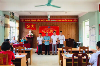 anh_dai_hoi_chi_bo_VP_1_f0d0b