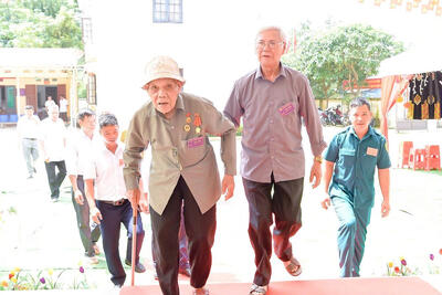 z6874931091683_1bff8af79d0f98896cd2354de41a2d5d_d7aff