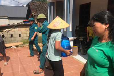 z7079172820546_6abd2f7b815a2d4c40c5efdef77be041_573a3