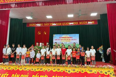 z7081618110889_8a7eee2bf01a91abffe3f6d461abb746_ac036