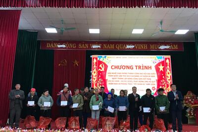 z7503774304596_79e32c91447c526cc2d463f5c23435a5_c069d