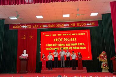 z7437720414971_63bfd8eea1922a758b3870492ff96f22_b985e